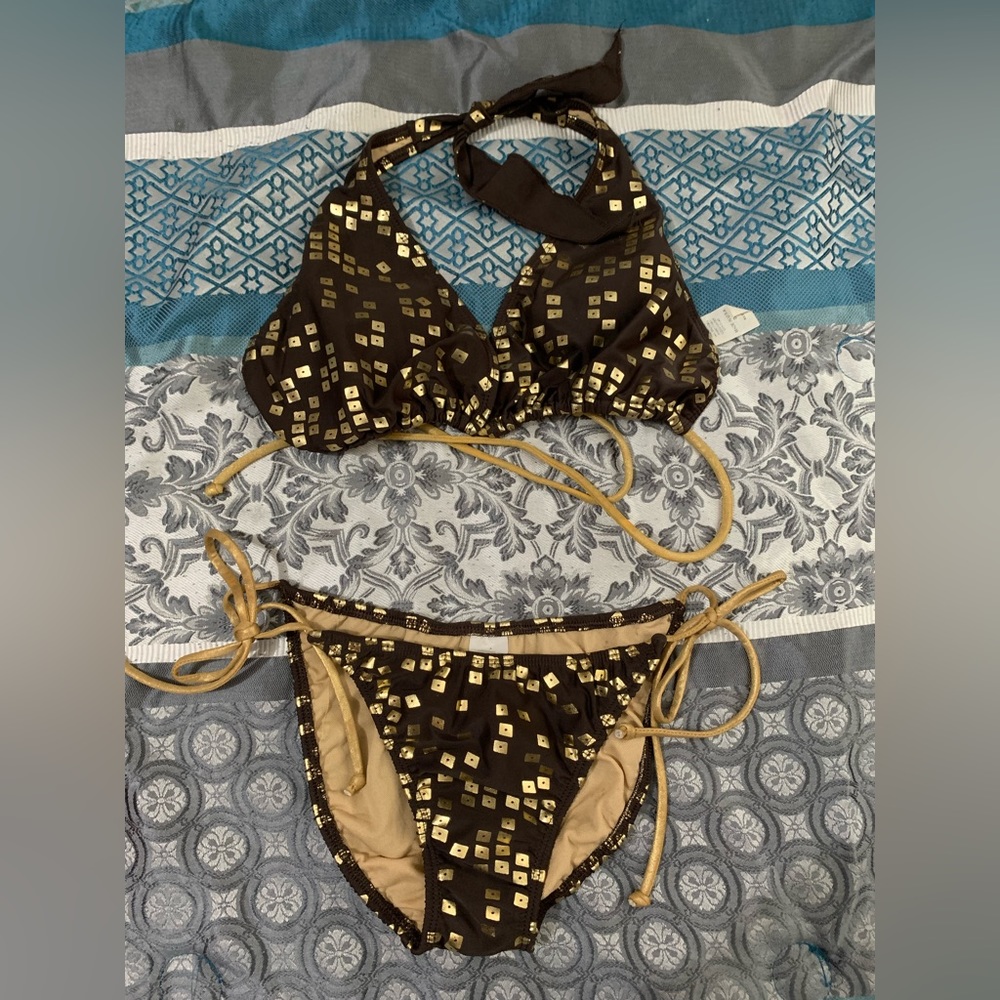 Bathing suit